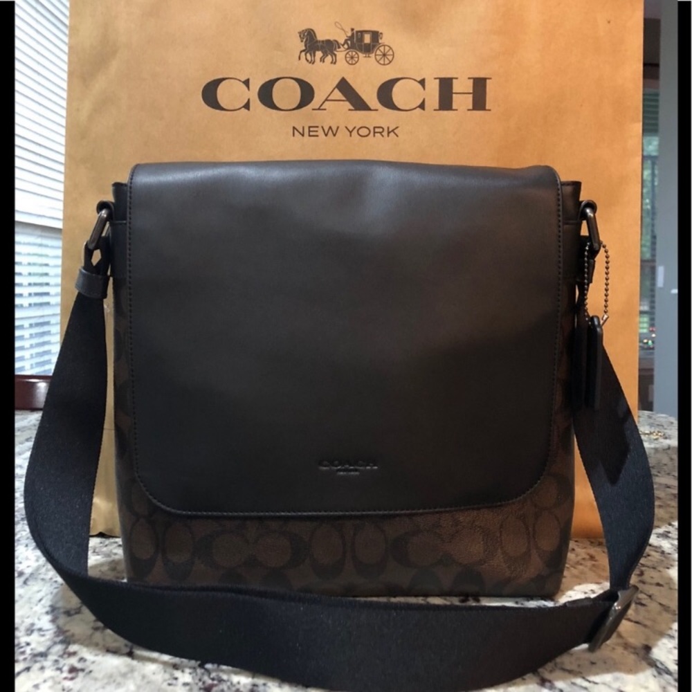 NWT Authentic Coach Charles Slim Messenger Bag
